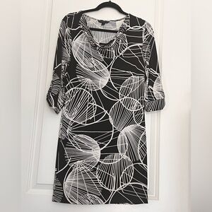 Banana Republic Black and White Patterned Dress. XS.